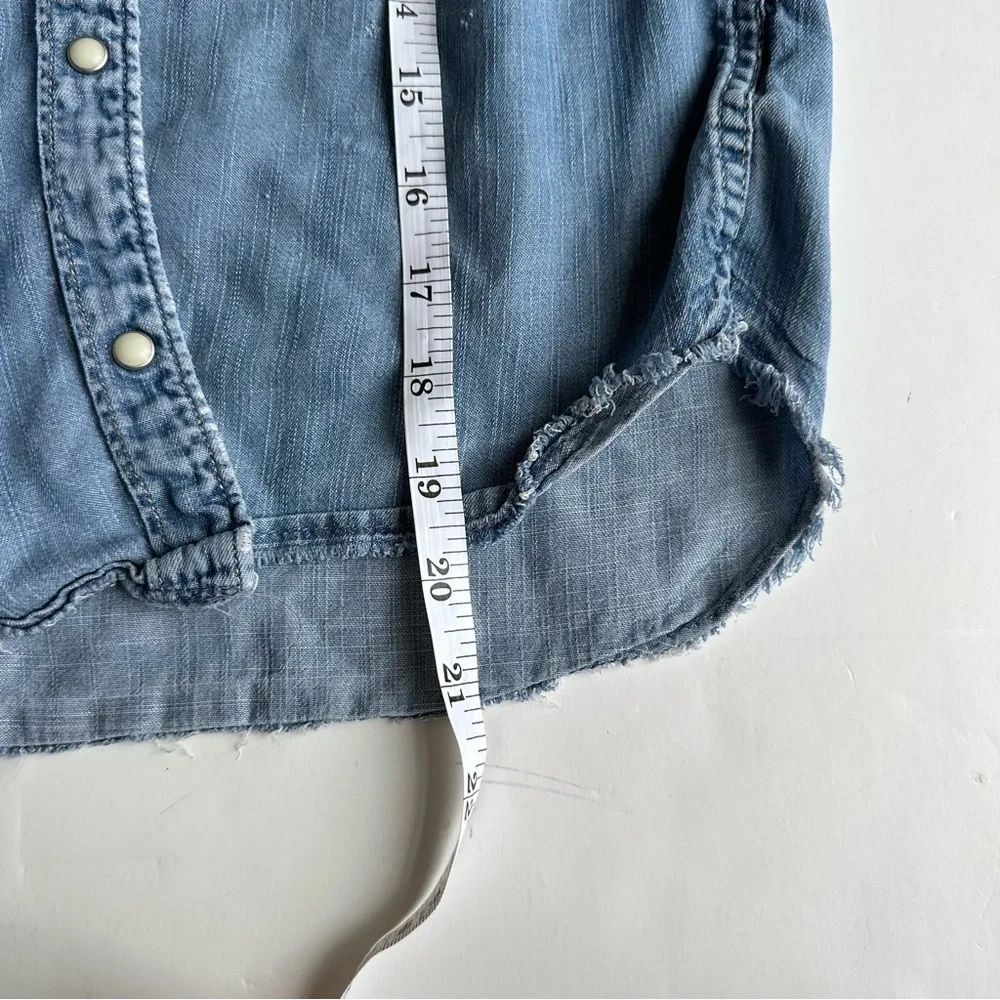 Gap Chambray Button Down Shirt